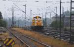 Die 211 045, getauft als Wiebe Nr. 9 kommt alleine ...