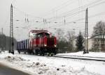 br-212-db-10020 Dank 'Bestensee 21' ist diese Stelle nun m�glich. Zu sehen 212 021 der EGP mit einem G�terwagen durch Bestensee Richtung Norden am 04.02.