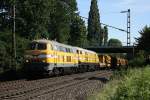 216 012 und 320 001 mit einem Bauzug am 20.7.2010 ...