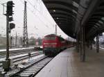 BR 218 mit Zugen 218 464-6, Ulm Hbf, 19.12.09