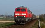 BR 218 mit Zugen 23 Jahre, zwischen 1973 und 1996, war 218 188-1 in Schleswig-Holstein/Hamburg stationiert.
Unter der Bezeichnung 218 812-6 dient sie seit 2004 im S�den der Republik als ICE-Abschlepplok.
Am 14.04.2009  war sie jedoch nicht in Abschleppdiensten unterwegs und zog einen planm��igen IC nach Westerland, hier kurz nach der Ausfahrt aus dem Bahnhof von Morsum. 