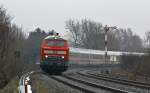 218 379-6 und 218 344-0 ziehen am 28.02.2010 einen IC ...