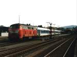 BR 218 mit Zugen 218 254-1 mit IR 2182 “Harz” Bad Harzburg-Fredericia auf Bahnhof of Goslar am 17-10-1997. Bild und scan: Date Jan de Vries.