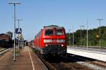 BR 218 mit Zugen 218 363-0 und 218 376-2 stehen am 27.07.2010 mit IC 2073 nach Berlin-S�dkreuz in Nieb�ll zur Abfahrt bereit.