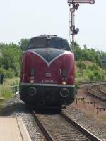 br-220-db-v-200 V 200 033 beim Umsetzen im Bahnhof Rheinbach am 06.06.10 zur R�ckfahrt mit Sonderzug nach Bonn Hbf.