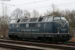 221 136-5 der EPG in Karlsruhe 27.3.10  ...