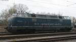 221 136-5 der EPG in Karlsruhe 27.3.10  ...