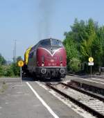 221 135-7 f�hrt am ...  W.Hager 30.03.2010