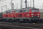 BR 225 225 011-6 mit noch einer 225er in Oberhausen-West 6.2.2010 