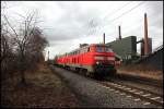 225 150 und 225 018 brummen mit einem Stahlzug von ...