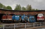 br-228-dr-v-180-dr-118 Was ganz neues war die Lokpaarade der Schwarzenberger Eisenbahntage am 16.05.2010 vor dem Lokschuppen. Diese bestand aus 112 516-0, 293 016-3 363 006-6, 102 082-5 und 118 776-4.