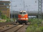 Hier ist Locon 301 (228 656-5) zu sehen, welche gerade ...