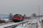232 527 mit G�terzug ...  Tobias Schuminetz, Hirschau 21.12.2009