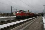 232 527 vor mit einem gemischten G�terzug am Haken durchf�hrt ...