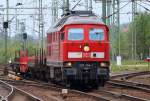 233 264-1 brummt hier gem�tlich mit einem kurzen Gz durch ...
