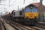 Eine zweite Class 66,fuhr kurz darauf mit leeren Schotterwagen am ...