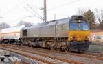 Die 266 105-6 biegt ...  Andreas Strobel 02.03.2011