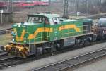 br-275-mak-g-1206 Die 402 der Dortmunder Eisenbahn zieht einen Stahlrollenzug in Oberhausen West am 05.02.2010, im Hintergrund sind BR 140 sichtbar