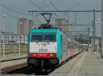 Die TRAXX 2834 zieht ...  De Rond Hans und Jeanny 25.06.2010