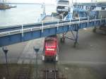 290 591 zog am 14.November 2009 die G�terwagen vom F�hrschiff ...