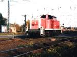 290 392-0 mit eine Lokzug bei Grevenbroich am 25-10-1994. Bild ...