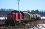 294 809 mit einem Verschubg�terzug bei der Einfahrt in T��ling ...