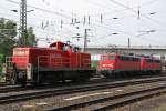 294 667,140 843 und 140 850 am 27.5.10 in Duisburg-Entenfang ...