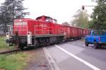 294 856-0 schiebt leere ...  Andreas Strobel 09.06.2010