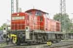 294 643-2 beim Tankvorgang ...  jannick falk 26.04.2011