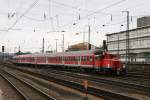 335 115 beim Rangieren mit 4 n-Wagen in Regensburg. 03.11.2009. ...