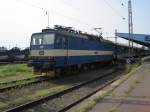 4.7.2010 10:15 ČD Baureihe 362 070-4 zieht einen Schnellzug aus ...