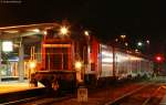 BR 363 363 186-8 hat gerade 146 209-2 samt Wagen an den Haken genommen und wird sie in die Abstellanlage ziehen. Heilbronn Hbf 12.12.09