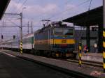 BR 363 BR 363 061-3 der CD f�hrt mit einem Schnellzug am 23.05.2010 nach Cheb in den Bahnhof Praha hl.n.