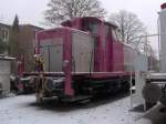Die pinke Diesellok, der BR 364, der RSE.11.2.10.  ...
