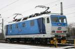 BR 371 Die recht frisch Hauptuntersuchte 371 002 steht am 07.02.2010 in Dresden HBF bereit.