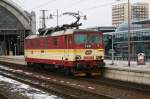 BR 371 Am 21.02.2010 ist 371 015 in Dresden-Hbf zu sehen.