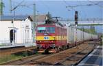 372 014 zieht am 08.05.10 einen Gz durch Priestewitz Richtung ...