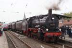 BR 38 38 2267 + 212 007-9 mit einem Sonderzug in Solingen Hbf am 24.10.2009