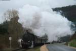 2455 mit dem DPE 37895 (Trier Hbf-Gerolstein) bei Usch 3.4.10 ...