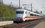Ein ICE 1 durcheilt ...  Martin Schneider 21.04.2011