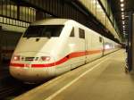 Ein ICE 1 am 17.01.2012 im Stuttgarter Hbf. ... Ein ICE 1 am 17.01.2012 im Stuttgarter Hbf. ...