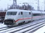 br-402-ice-2 DB 402 024 beschleunigt am 03.01.2010 mit offener Bugklappe aus dem Bahnhof Bochum an Bochum-Ehrenfeld vorbei in Richtung D�sseldorf.