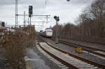 br-402-ice-2 Der ICE M�nchengladbach-Berlin Ostbahnhof kurz nach seiner Abfahrt in Korschenbroich. Er f�hrt immer Sonntags um 12:05 Uhr, so auch heute am 28.2.2010 bei st�rmischem Wetter.