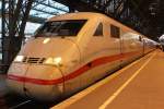 Der 402 001-2 in K�ln Hbf am 28,02,10  ...