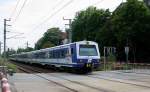 4020 251-2 mit einer weiteren 4020 am Bahn�bergang Hietzinger Hauptstra�e/Wien. ...