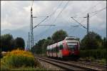 4024 074 ist bei Rosenheim als Regionalbahn nach Innsbruck unterwegs. ...