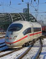 ICE 3 bei der Einfahrt in K�ln Hbf am 16.02.2010 ...