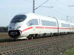 Ein ICE 3 auf dem Weg aus Richtung Mannheim in ...
