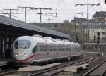Eine 403 als ICE729 nach M�nchen bei der Einfahrt in ...