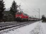 Eine BR 218 mit ICE-T in der N�he von Maintal. ...